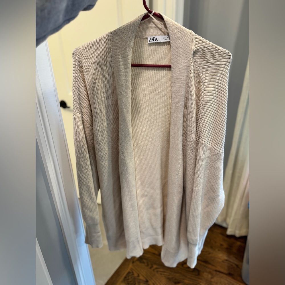 Never worn Zara cardigan